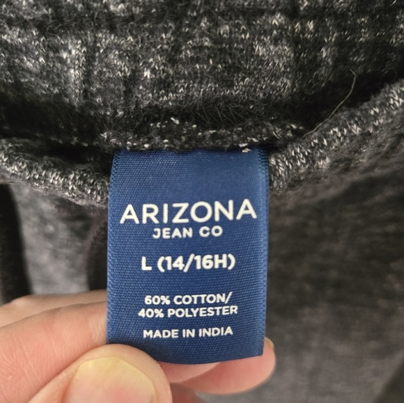 Arizona Jean Company Green Patterned Shorts - Picture 6 of 7